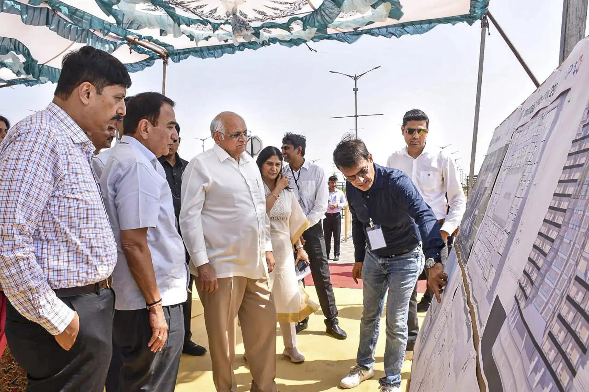 Gujarat CM Bhupendra Patel Reviews Infrastructure Progress at Dholera SIR